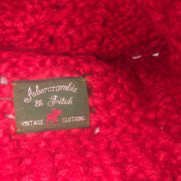 Like New Red Abercrombie and Fitch toboggan - Picture 3 of 4